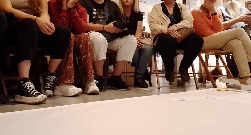 En la Era de la Comunicación, cuchara de&nbsp;palo